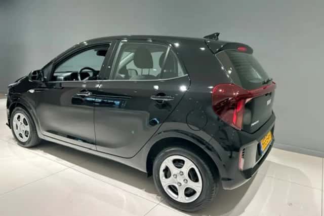 Kia Picanto (2025) thumbnail 3