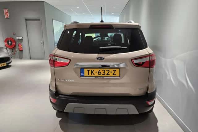Ford EcoSport (2018) thumbnail 5