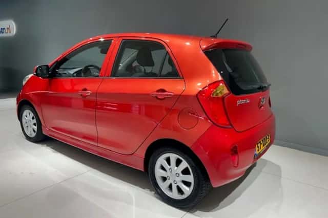 Kia Picanto (2012) thumbnail 3