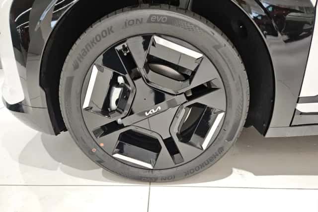 Kia EV3 (2026) thumbnail 4