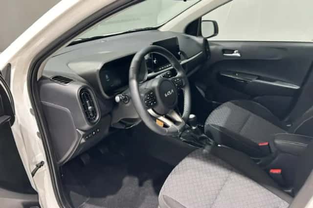 Kia Picanto (2025) thumbnail 5