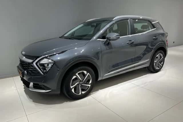 Kia Sportage (2023) thumbnail 3