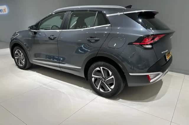 Kia Sportage (2023) thumbnail 4