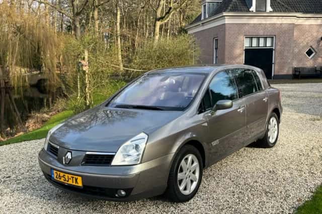 Renault Vel Satis (2006) thumbnail 1