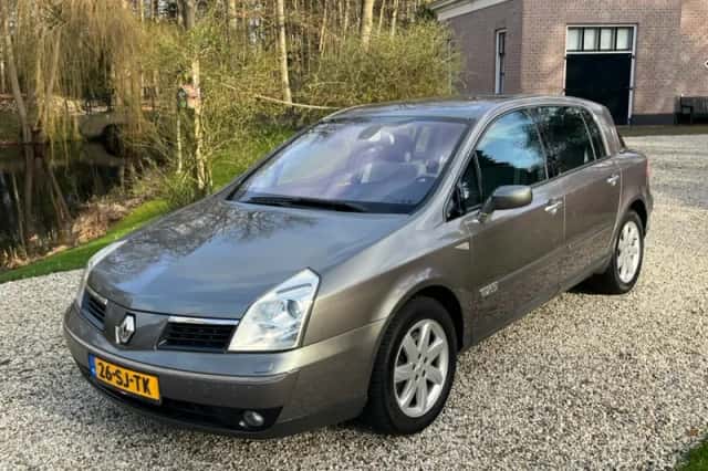 Renault Vel Satis (2006) thumbnail 2