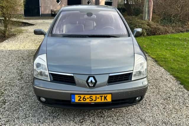 Renault Vel Satis (2006) thumbnail 3