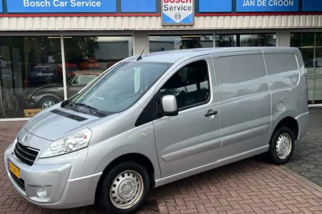 Peugeot Expert (2015) thumbnail 1