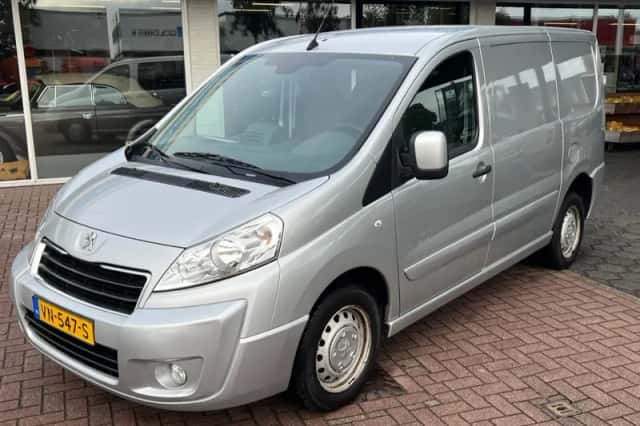 Peugeot Expert (2015) thumbnail 2
