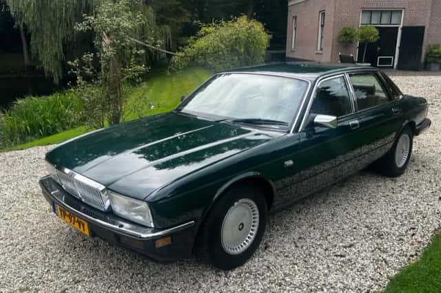 Jaguar Sovereign (1990) thumbnail 2