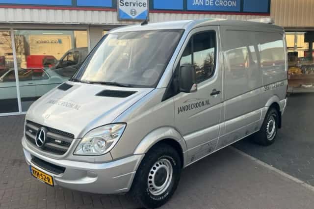 Mercedes-Benz Sprinter (2008) thumbnail 2