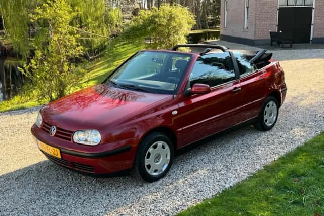 Volkswagen Golf (2000) thumbnail 2