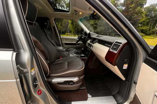 Land Rover Range Rover (2009) thumbnail 4