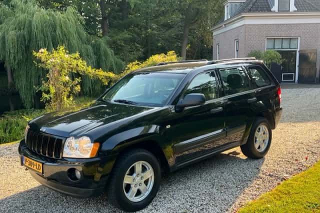 Jeep Grand Cherokee (2006) thumbnail 1