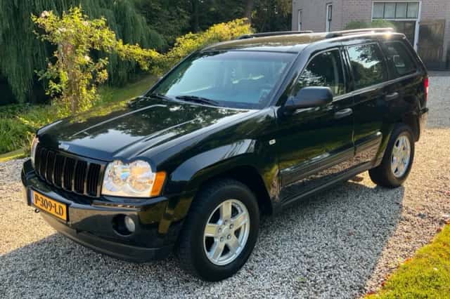 Jeep Grand Cherokee (2006) thumbnail 2