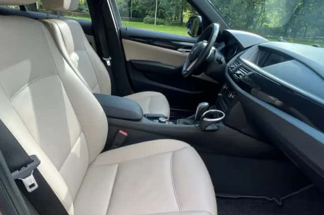 BMW X1 (2010) thumbnail 5