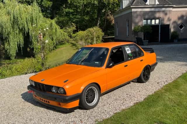 BMW 3-Serie (1990) thumbnail 1