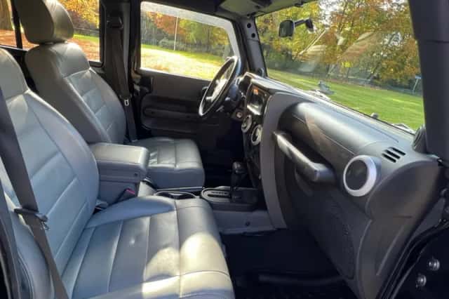 Jeep Wrangler (2008) thumbnail 4