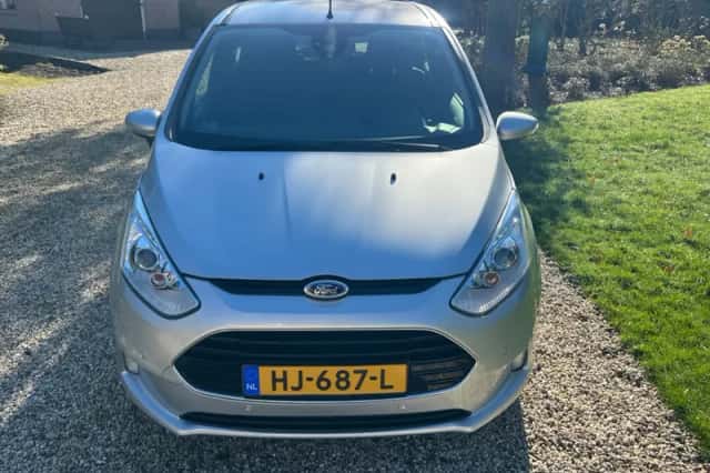 Ford B-Max (2015) thumbnail 3