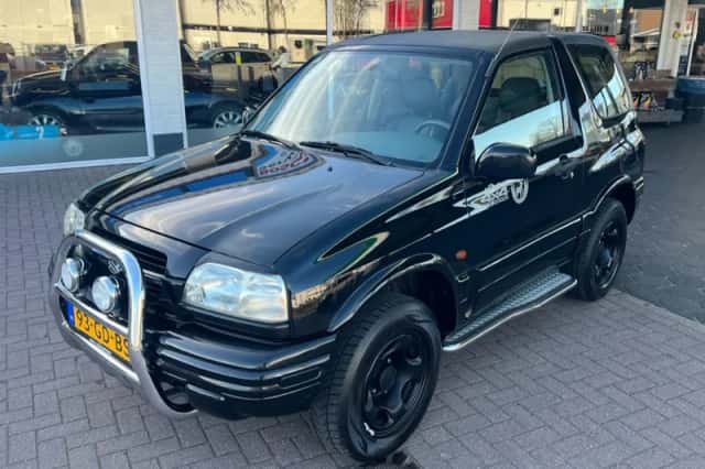 Suzuki Grand Vitara (2000) thumbnail 2