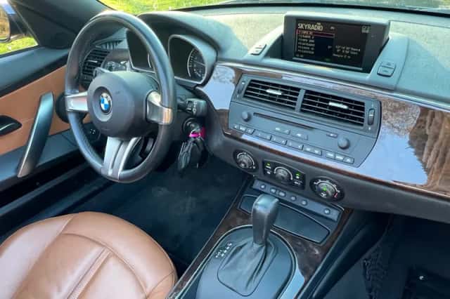 BMW Z4 (2007) thumbnail 5
