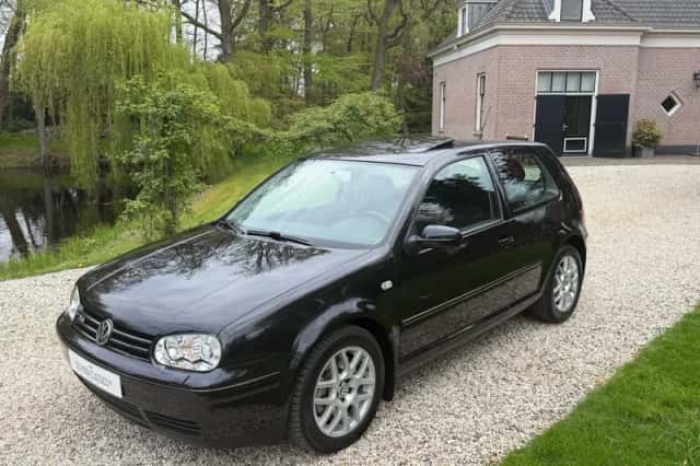 Volkswagen Golf (2001) thumbnail 1