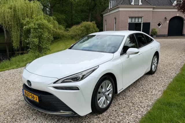 Toyota Mirai (2021) thumbnail 1