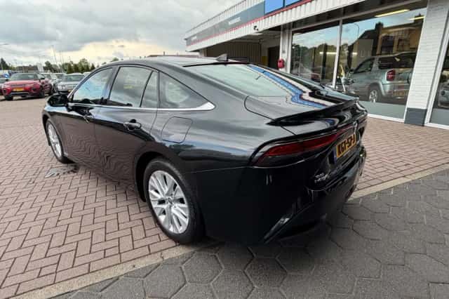 Toyota Mirai (2021) thumbnail 6