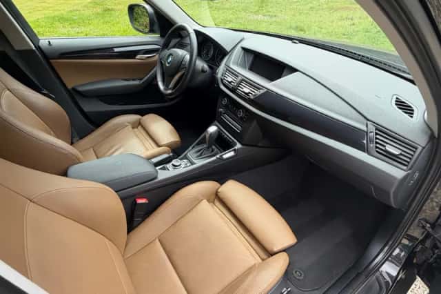 BMW X1 (2011) thumbnail 4