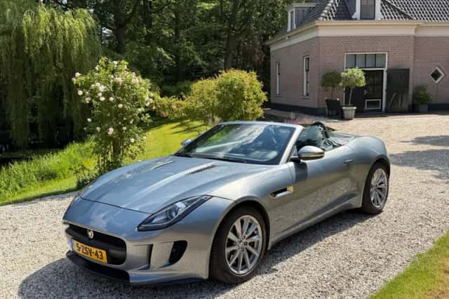 Jaguar F-Type (2013) thumbnail 1