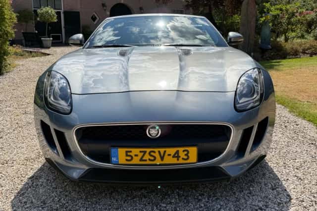 Jaguar F-Type (2013) thumbnail 3