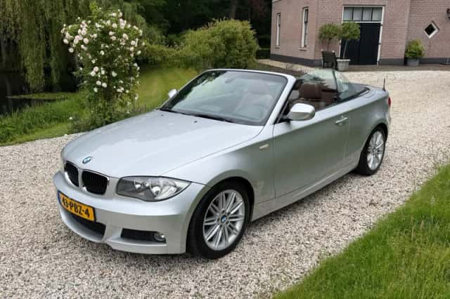 BMW 1-Serie (2011) thumbnail 2