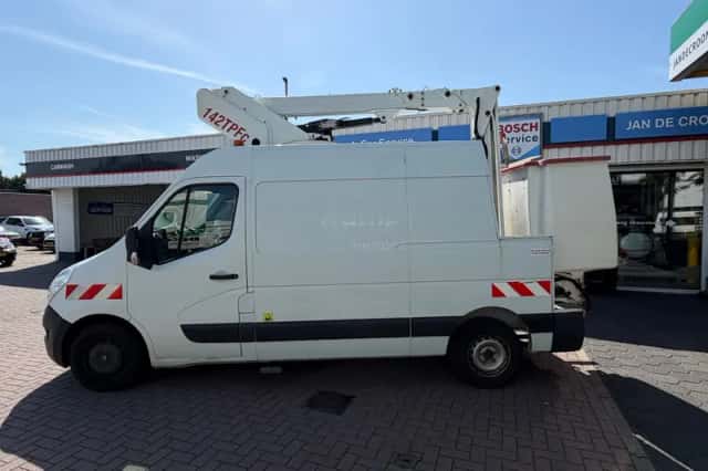 Renault Master (2016) thumbnail 4