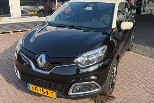 Renault Captur (2017) thumbnail 3