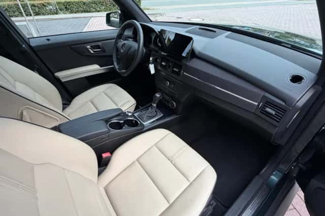 Mercedes-Benz GLK-Klasse (2008) thumbnail 4