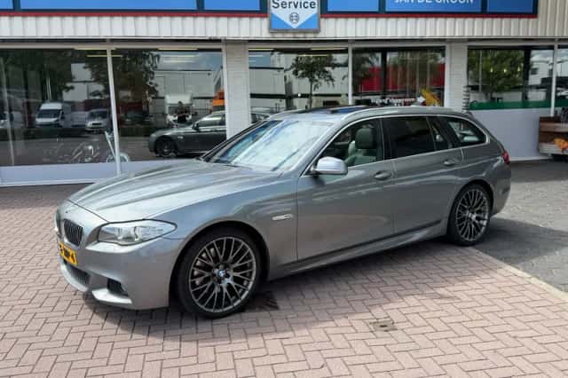 BMW 5-Serie (2012) thumbnail 1