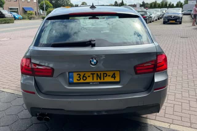 BMW 5-Serie (2012) thumbnail 6
