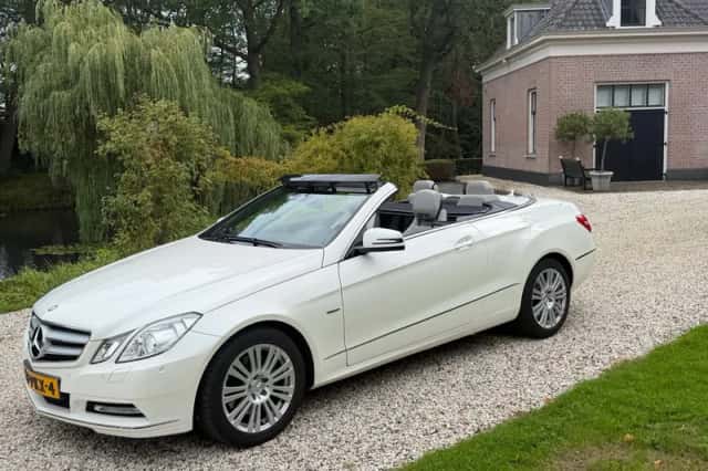 Mercedes-Benz E-Klasse (2011) thumbnail 1