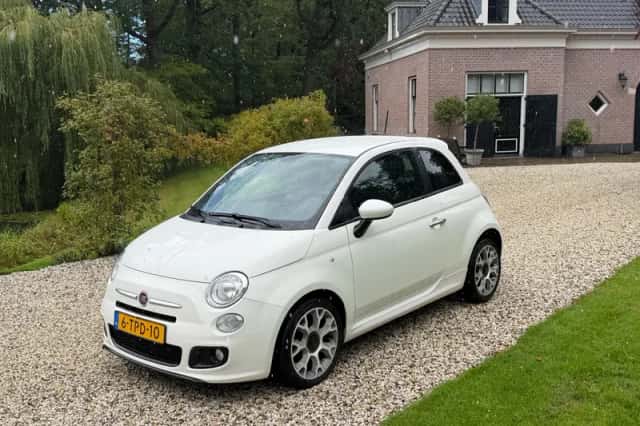 Fiat 500 (2014) thumbnail 1
