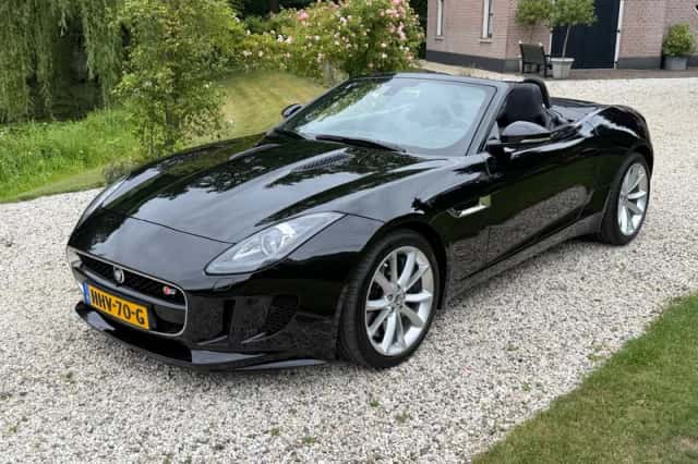 Jaguar F-Type (2013) thumbnail 2