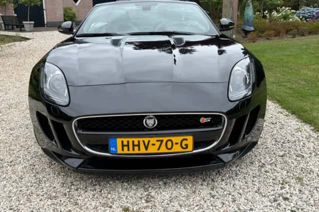 Jaguar F-Type (2013) thumbnail 3