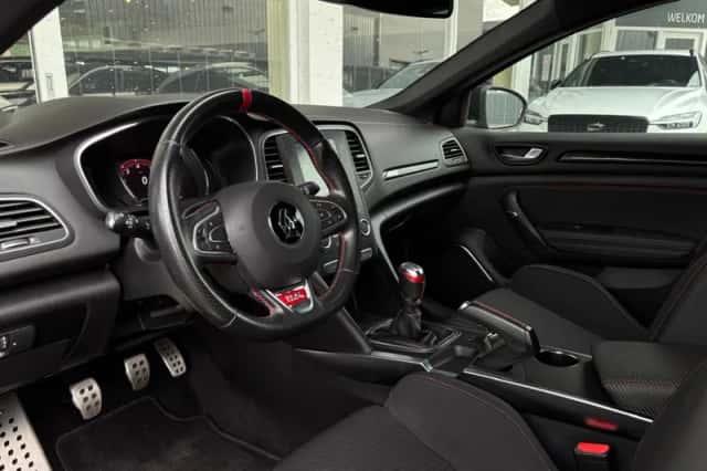 Renault Mégane (2018) thumbnail 2