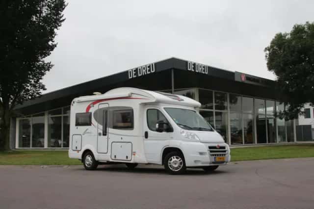 Bürstner Ixeo (2011) thumbnail 6