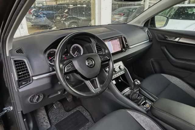 Škoda Karoq (2020) thumbnail 2