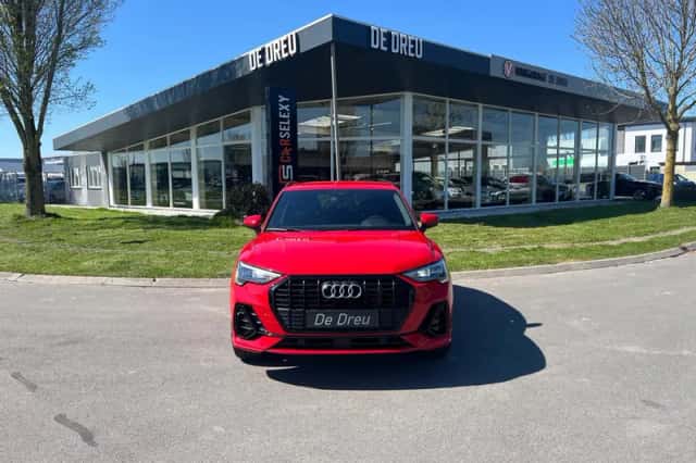 Audi Q3 (2022) thumbnail 6