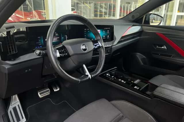 Opel Astra (2022) thumbnail 2
