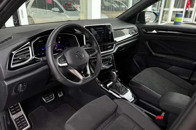 Volkswagen T-Roc (2025) thumbnail 2