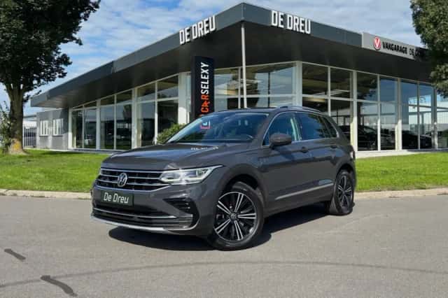 Volkswagen Tiguan (2021) thumbnail 1