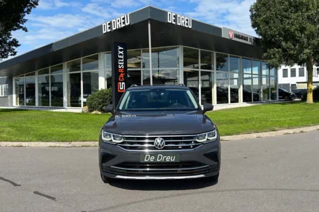 Volkswagen Tiguan (2021) thumbnail 6
