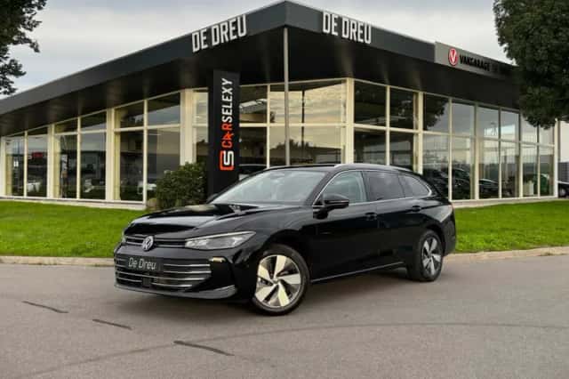 Volkswagen Passat (2025) thumbnail 1