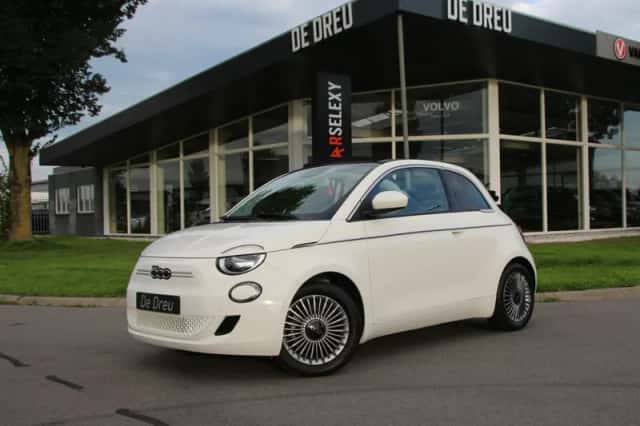Fiat 500C (2023) thumbnail 1